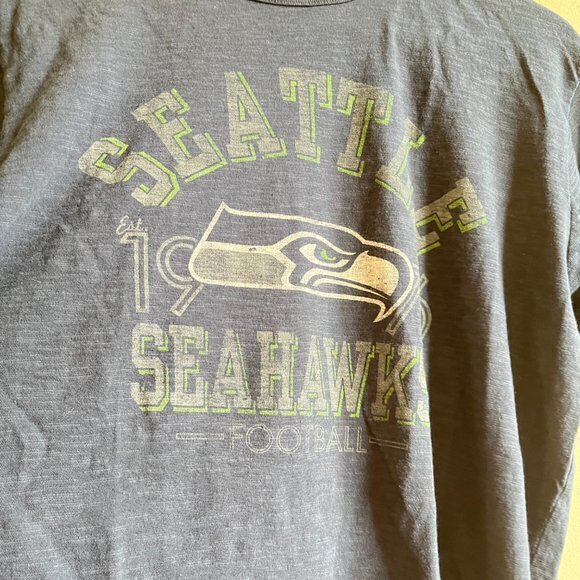 NFL 47 SEATTLE SEAHAWKS FOOTBALL NAVY SHORT SLEEVE - Picture 2 of 4